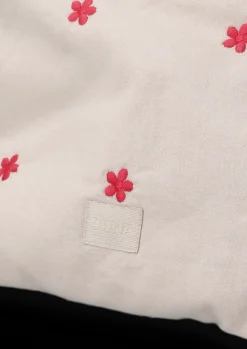 Daisy Karla Toilettaske 30x10x20 cm – Sand/Rød fra JUNA