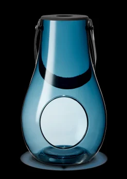 Holmegaard Design With Light Lanterne H25 mørk blå | Køb her