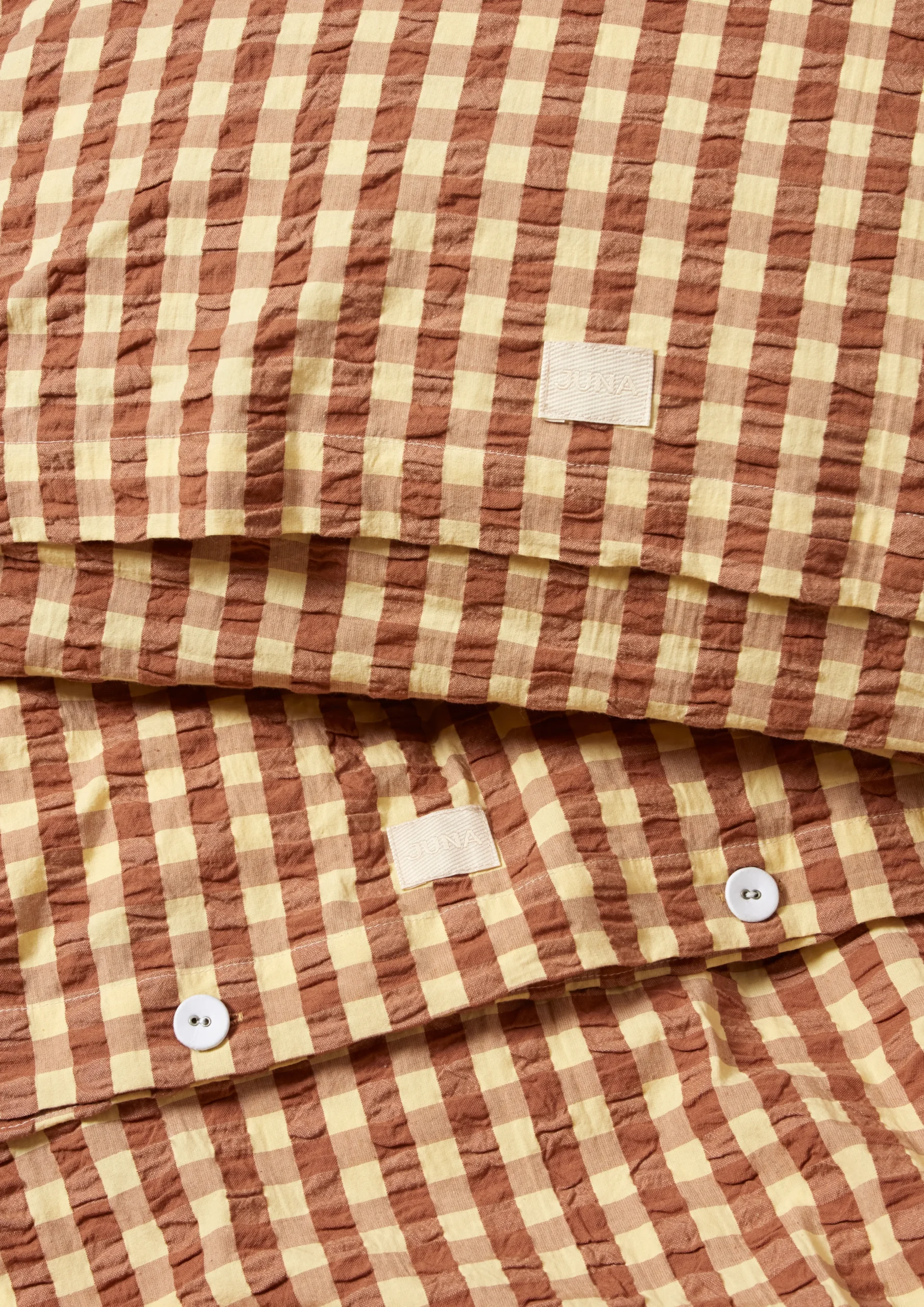 JUNA Bæk&Bølge Sengetøj 220x220 cm kanel/gul SE | Køb her