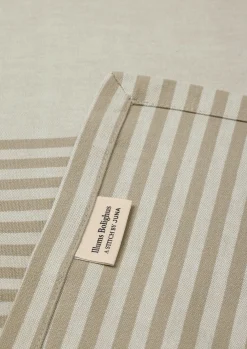 JUNA Dug 150x220 cm i brun fra serien Lines | Køb her