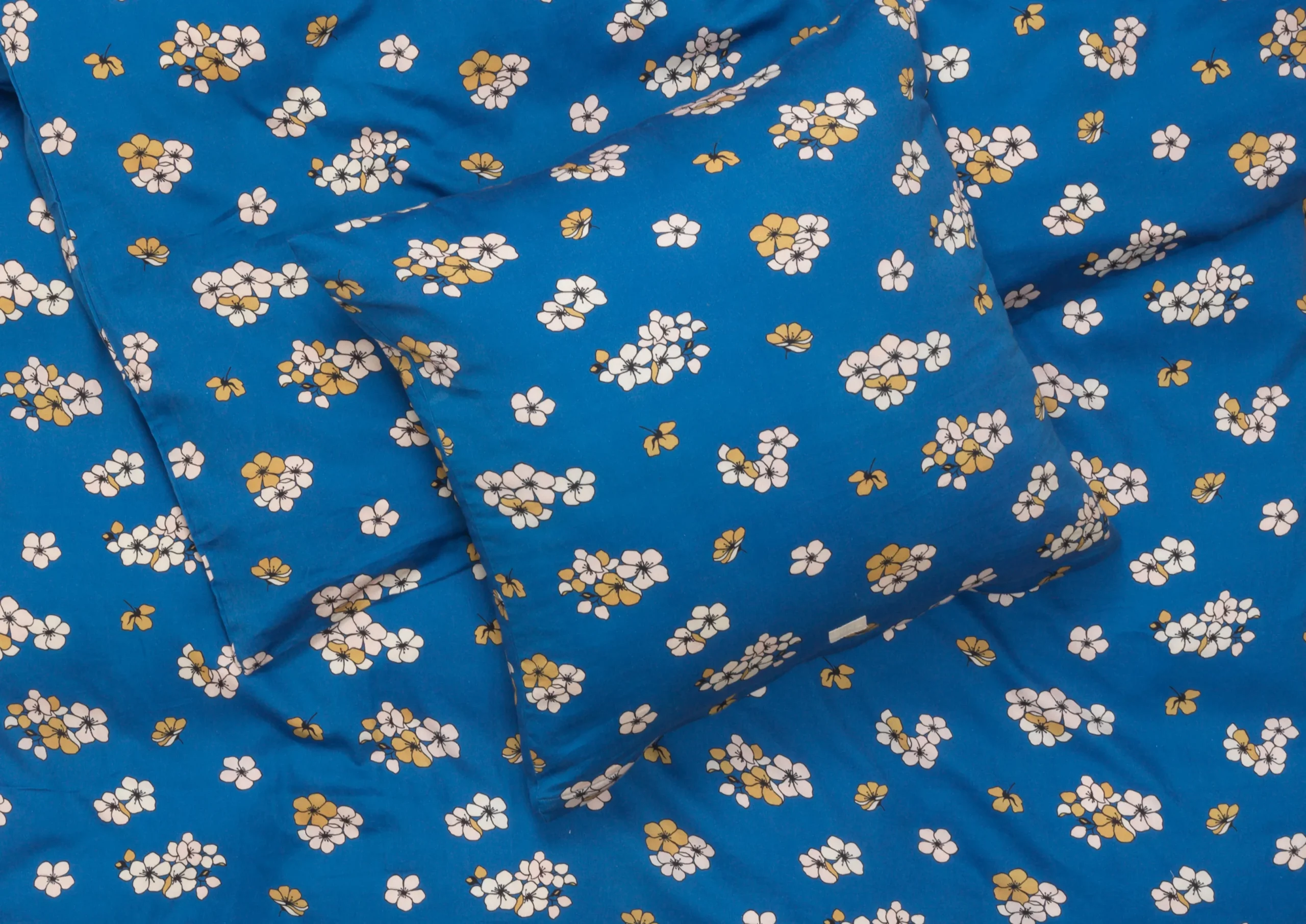 JUNA Grand Pleasantly Sengetøj 200x220 cm blå DK | Køb her