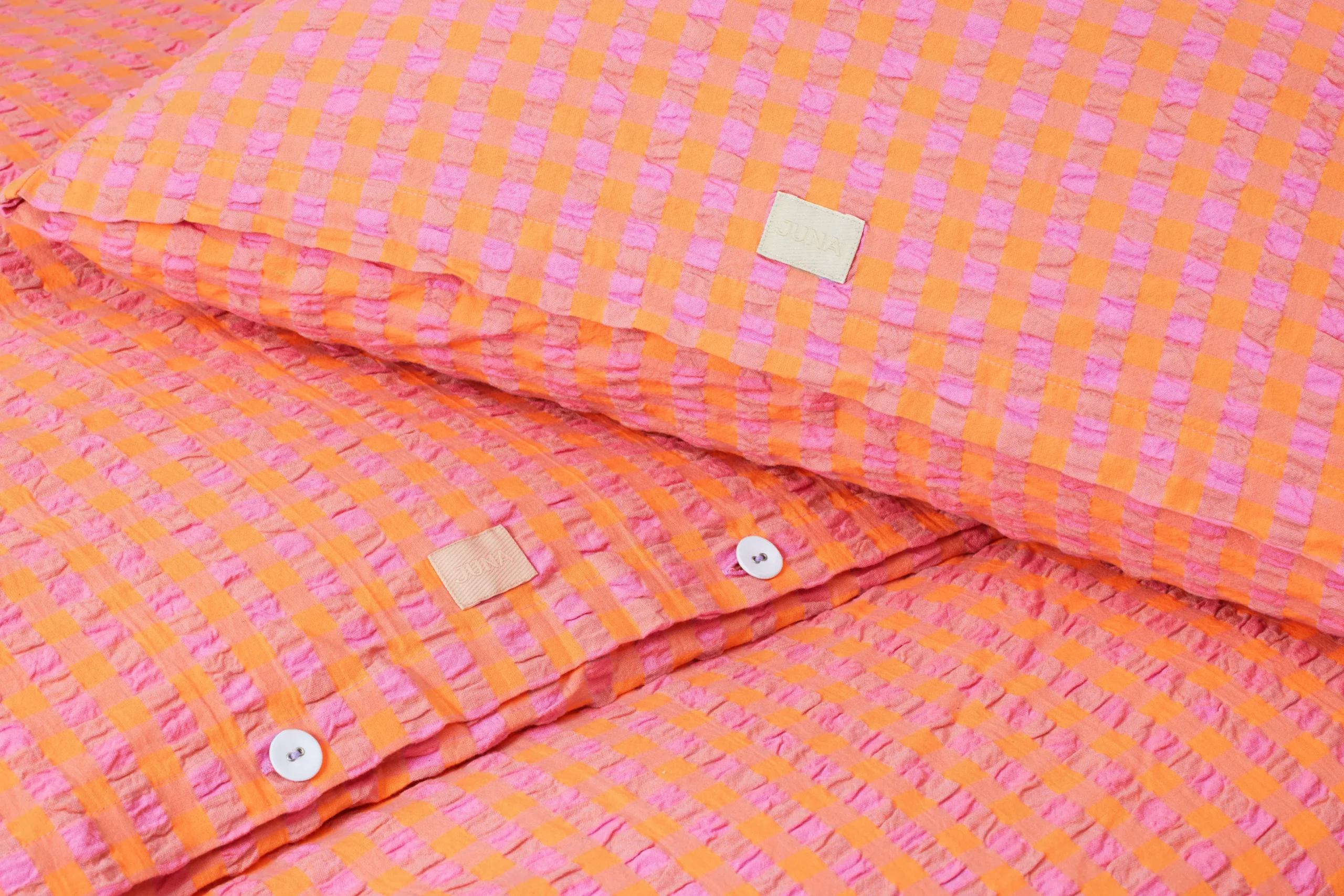 JUNA Sengetøj 140x220 cm i rosa fra serien Bæk&Bølge