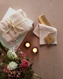 Lyngby Porcelæn Lyngby Porcelæn / Juna gaveæske i rosa