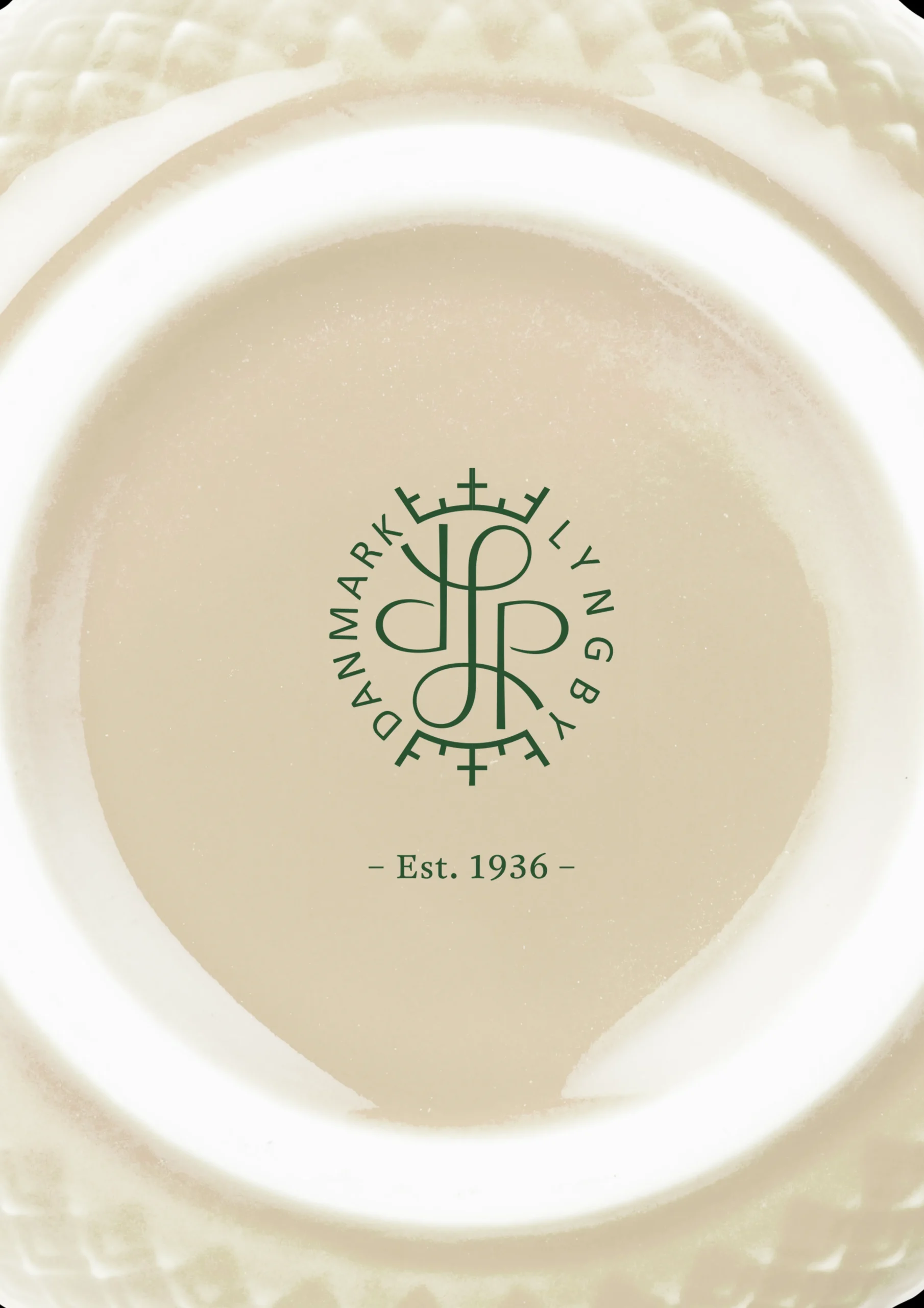 Lyngby Porcelæn Rhombe Earth Krus med hank 39 cl marble